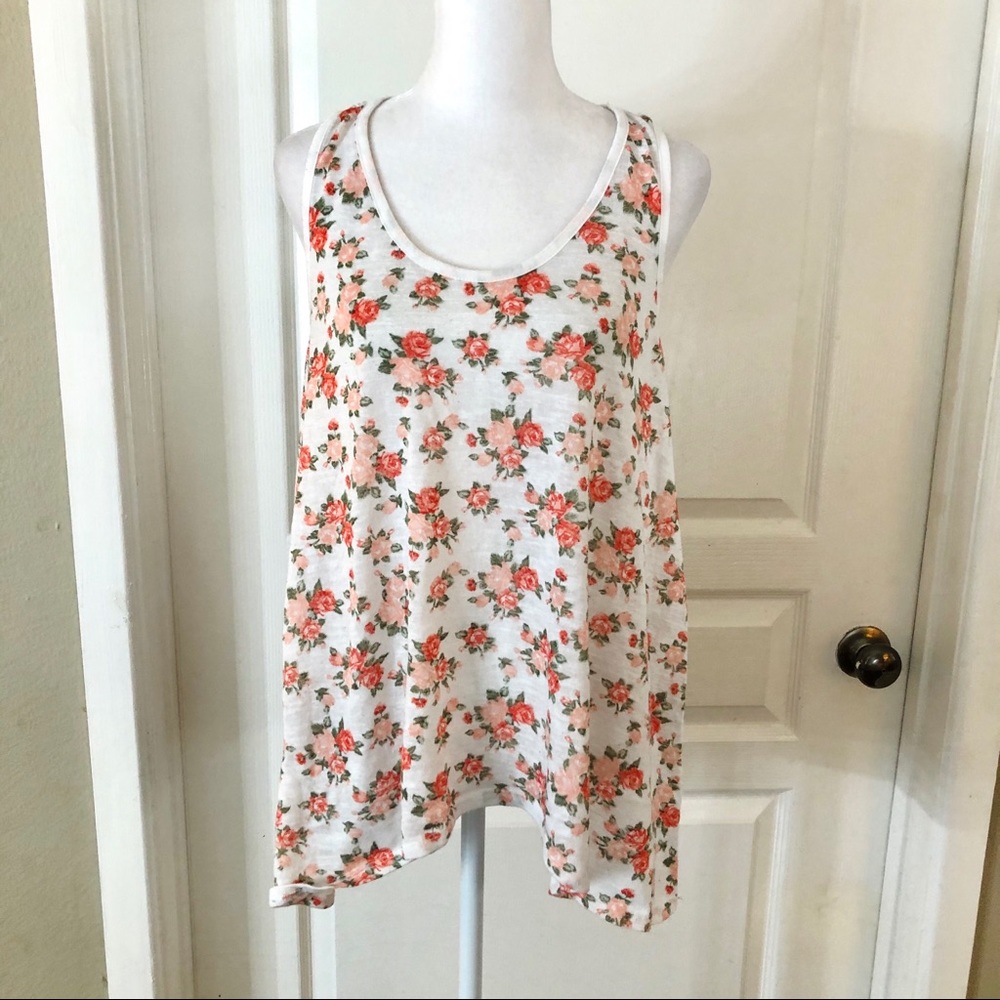 NoBo floral blouse with lace on back